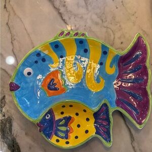 Vibrant Fish-Shaped Ceramic Bowl